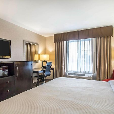 Clarion Inn Elmhurst - Oak Brook Near I-88, I-290, I-294 Zewnętrze zdjęcie