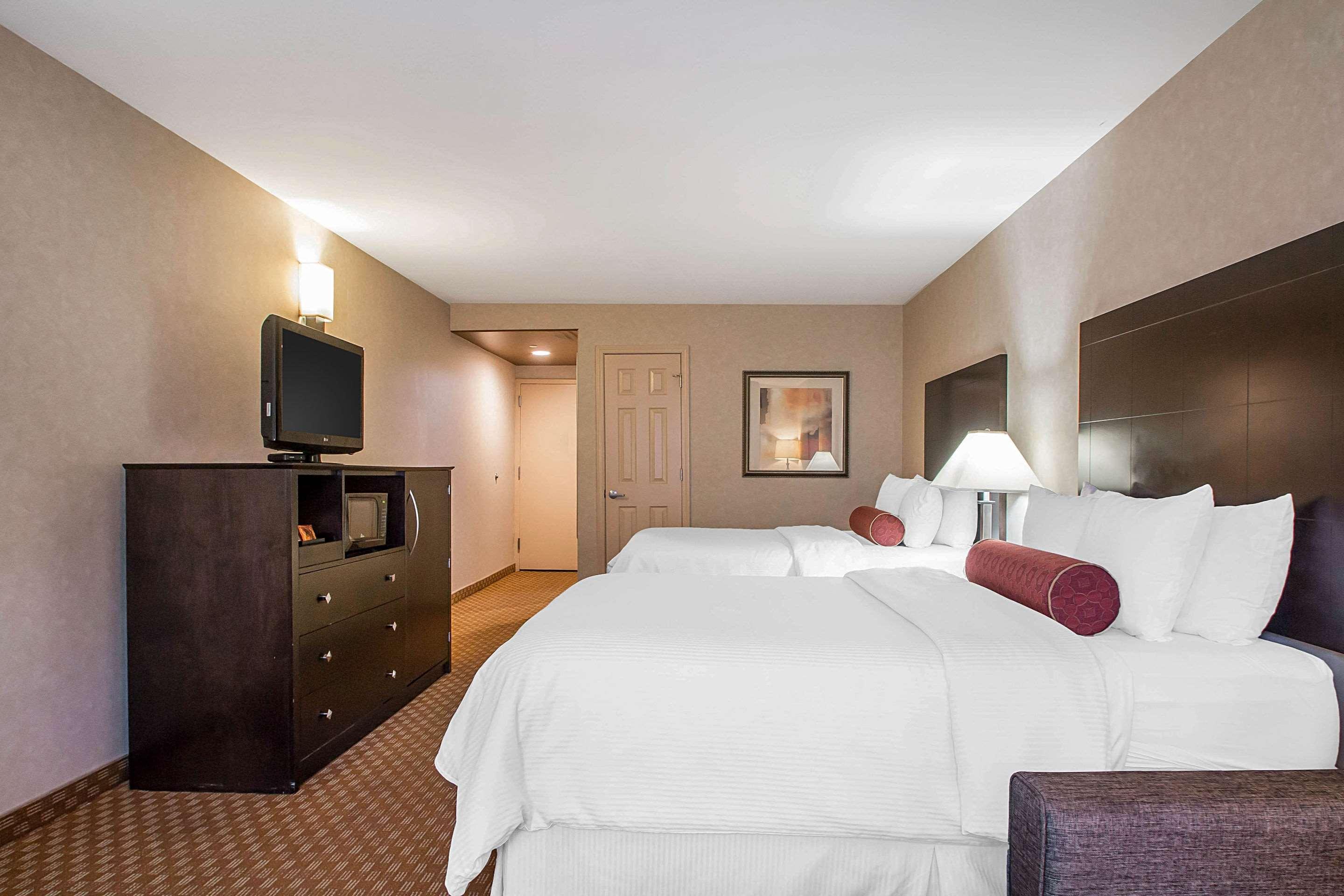 Clarion Inn Elmhurst - Oak Brook Near I-88, I-290, I-294 Zewnętrze zdjęcie