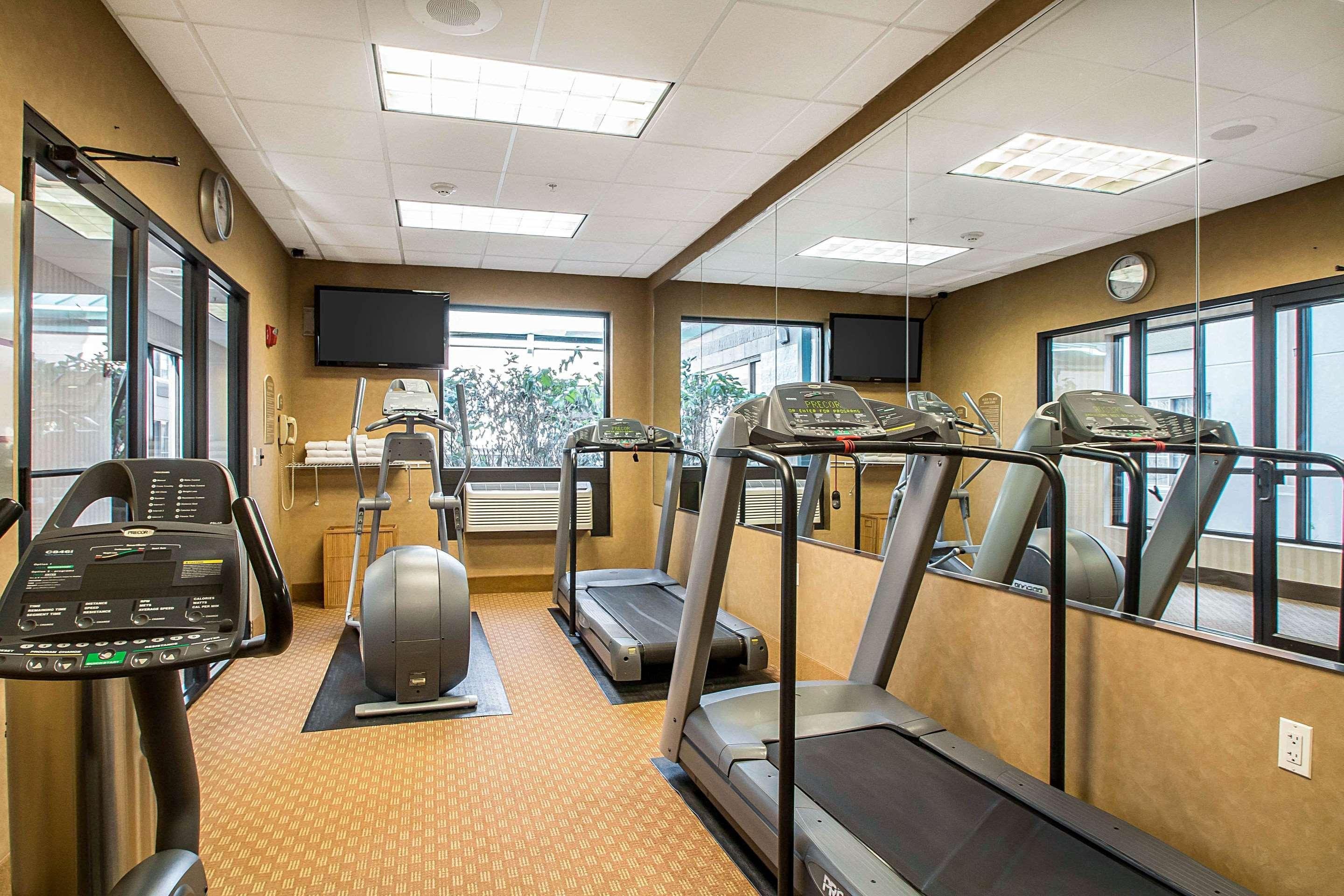 Clarion Inn Elmhurst - Oak Brook Near I-88, I-290, I-294 Zewnętrze zdjęcie