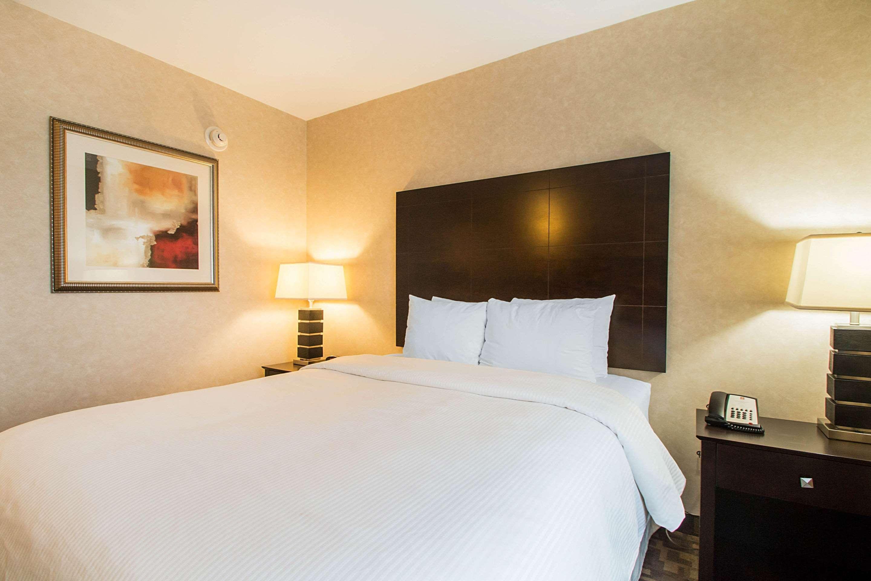 Clarion Inn Elmhurst - Oak Brook Near I-88, I-290, I-294 Zewnętrze zdjęcie