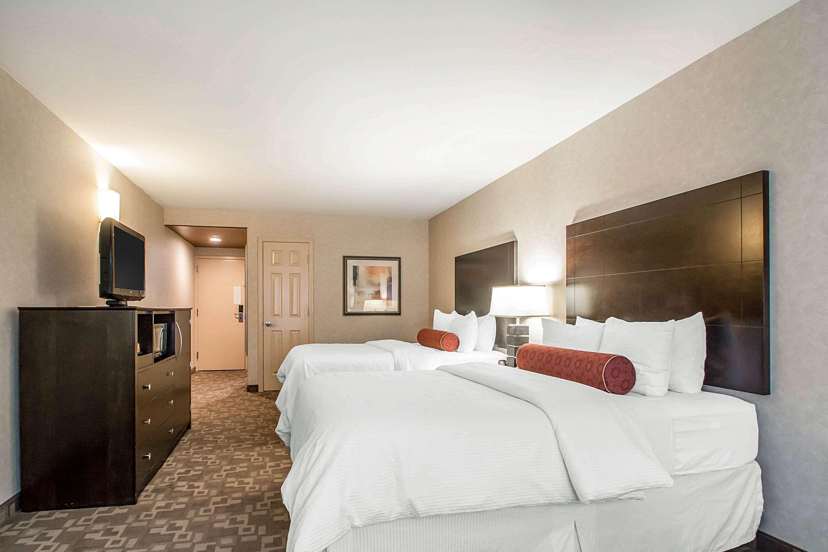 Clarion Inn Elmhurst - Oak Brook Near I-88, I-290, I-294 Zewnętrze zdjęcie