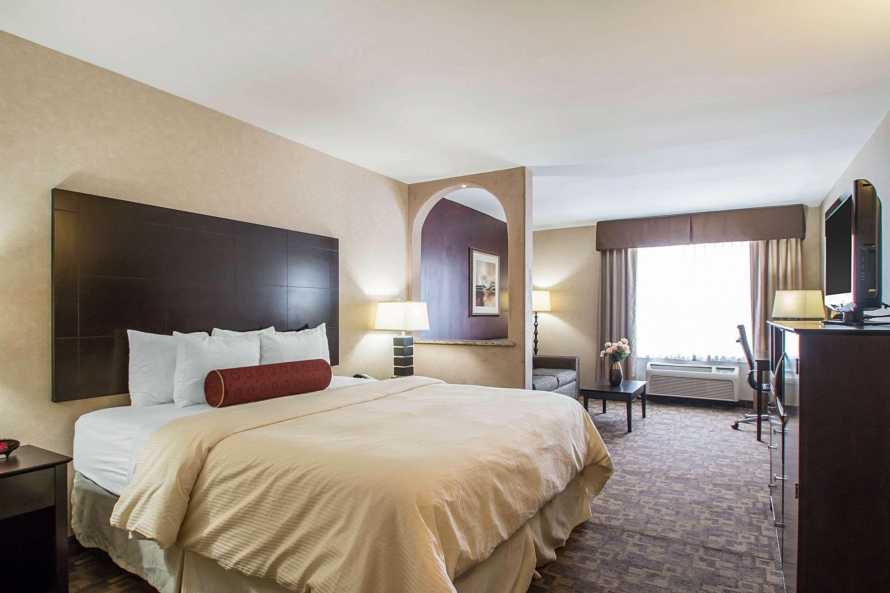 Clarion Inn Elmhurst - Oak Brook Near I-88, I-290, I-294 Zewnętrze zdjęcie