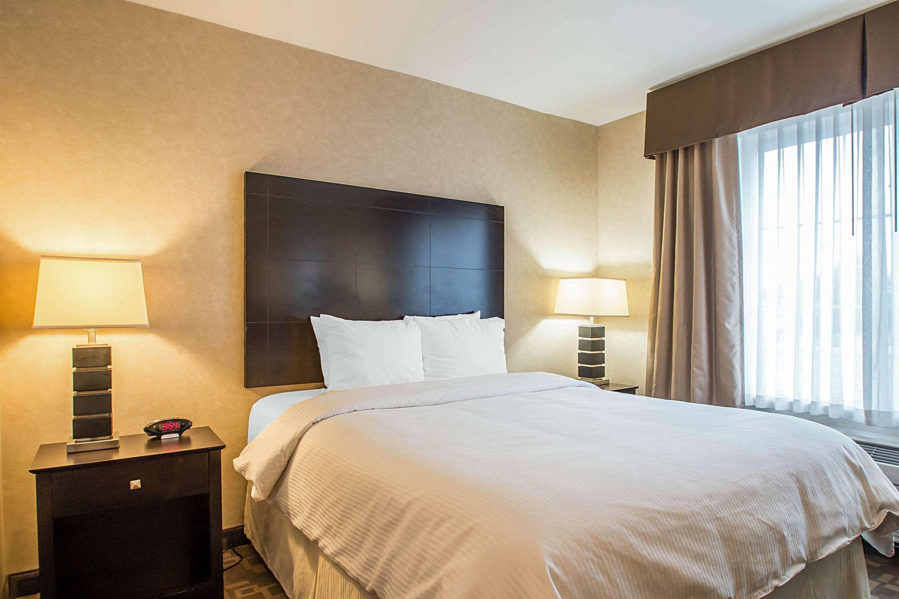 Clarion Inn Elmhurst - Oak Brook Near I-88, I-290, I-294 Zewnętrze zdjęcie