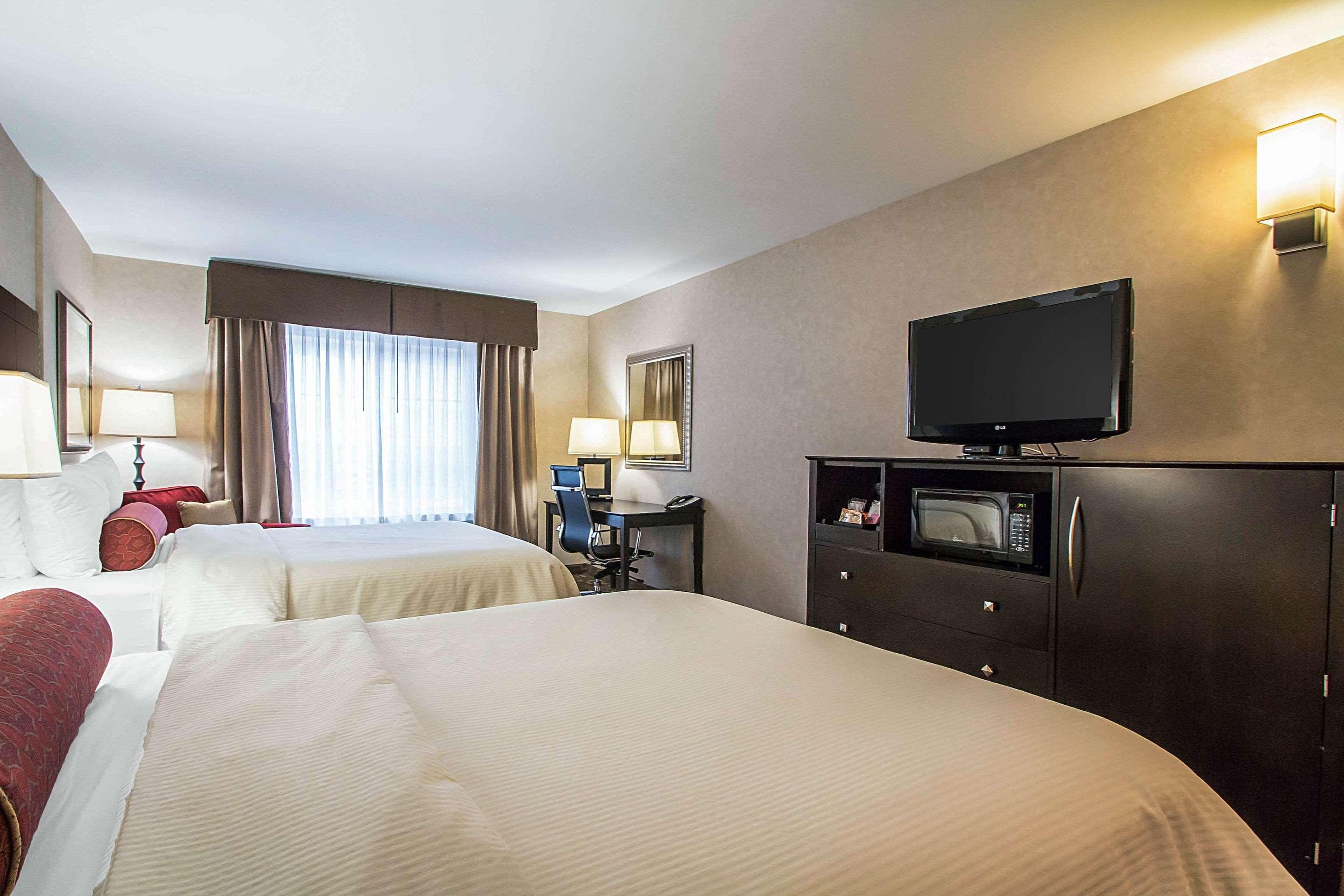 Clarion Inn Elmhurst - Oak Brook Near I-88, I-290, I-294 Zewnętrze zdjęcie