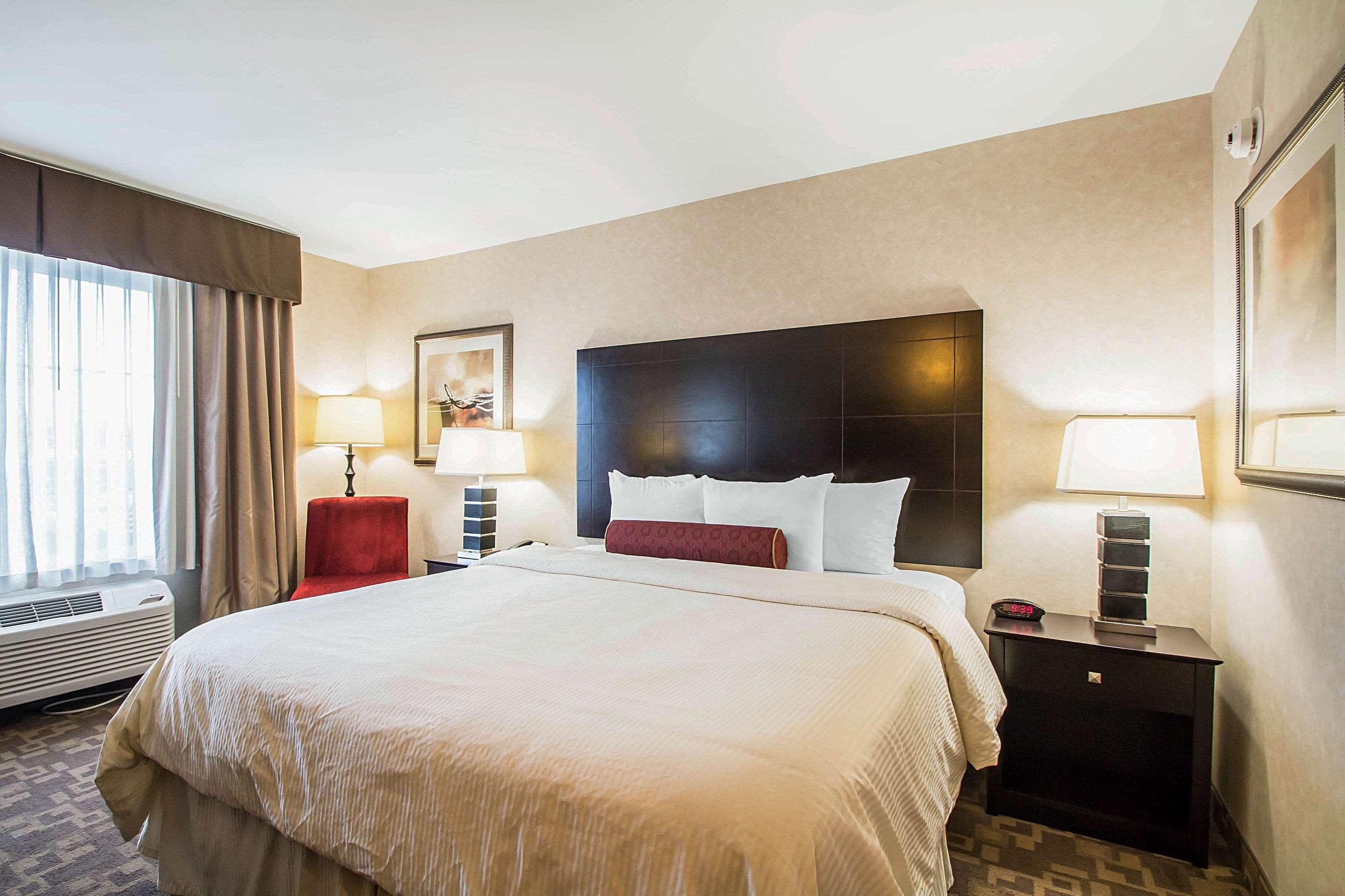 Clarion Inn Elmhurst - Oak Brook Near I-88, I-290, I-294 Zewnętrze zdjęcie